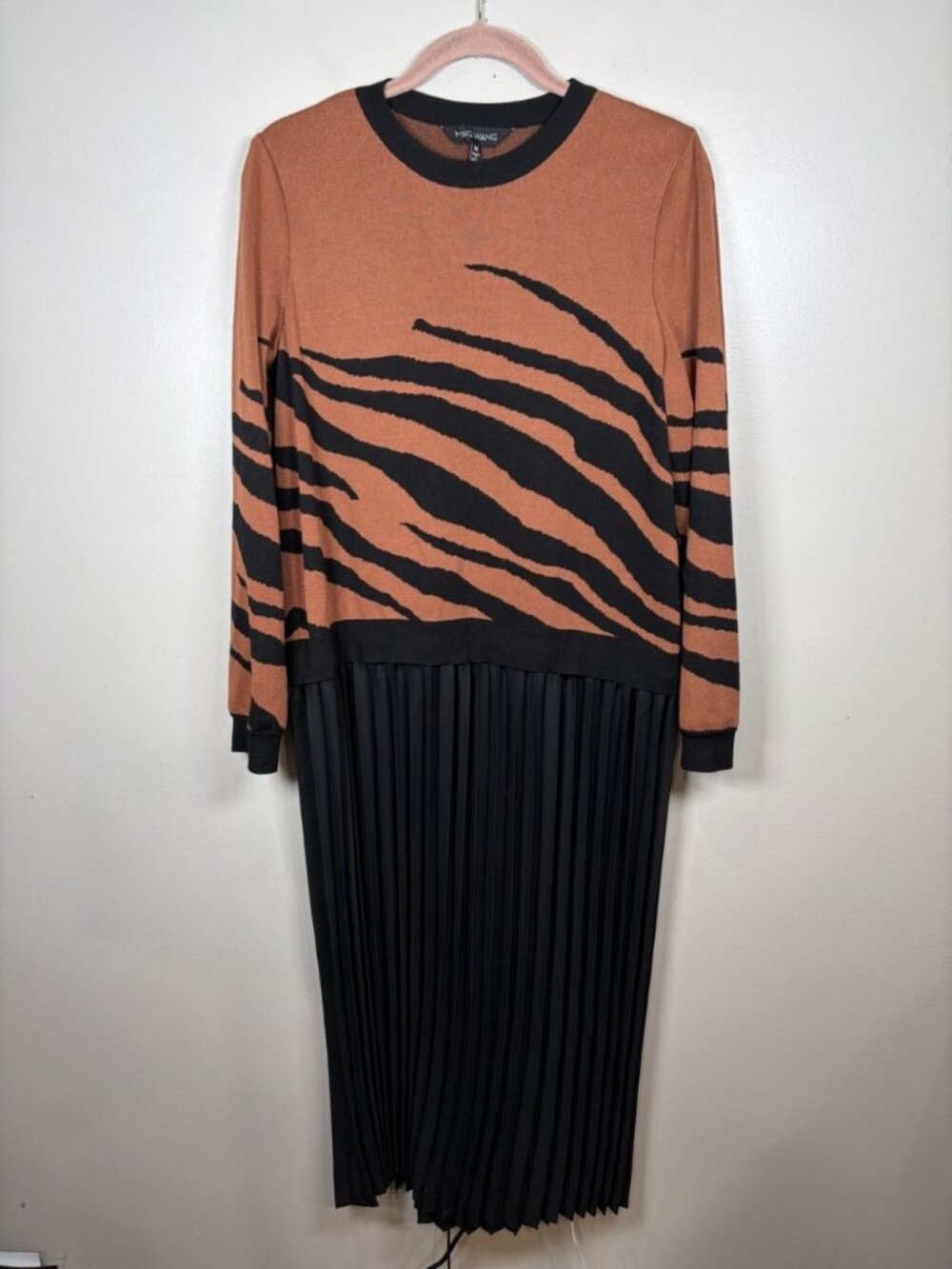 Ming Wang Black Knit Pleated Skirt Dress Size Medium Leopard Black Luxery